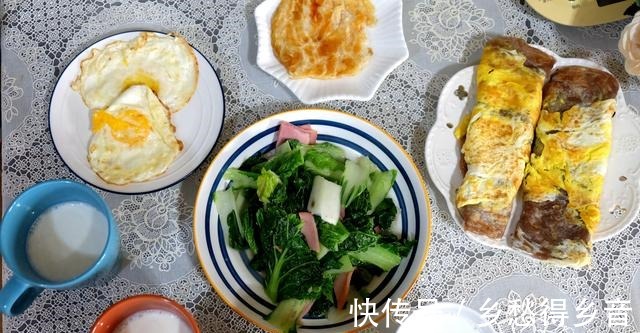 北京一家四口七天早餐火了朋友圈,这生活条件太好了,妈妈真勤快!