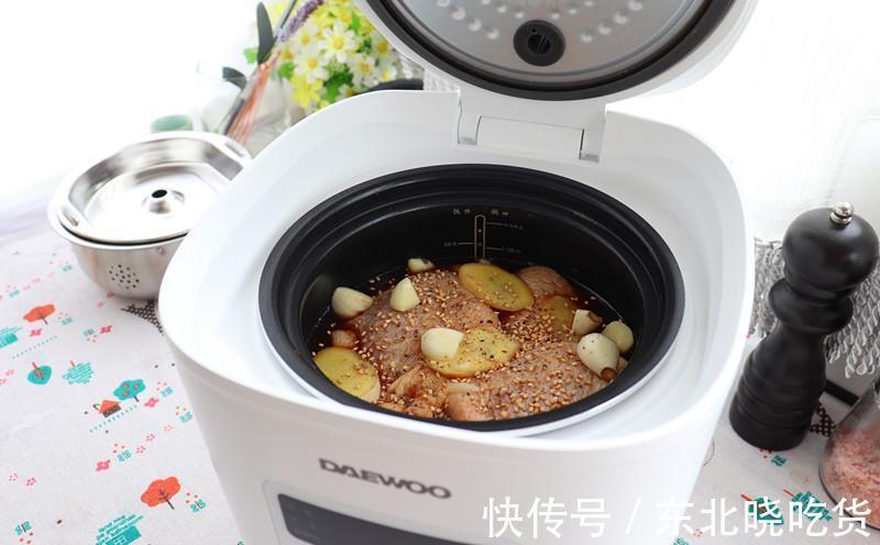 大人孩子都爱吃的照烧鸡腿,自己在也能做,鲜香软嫩,味道真赞