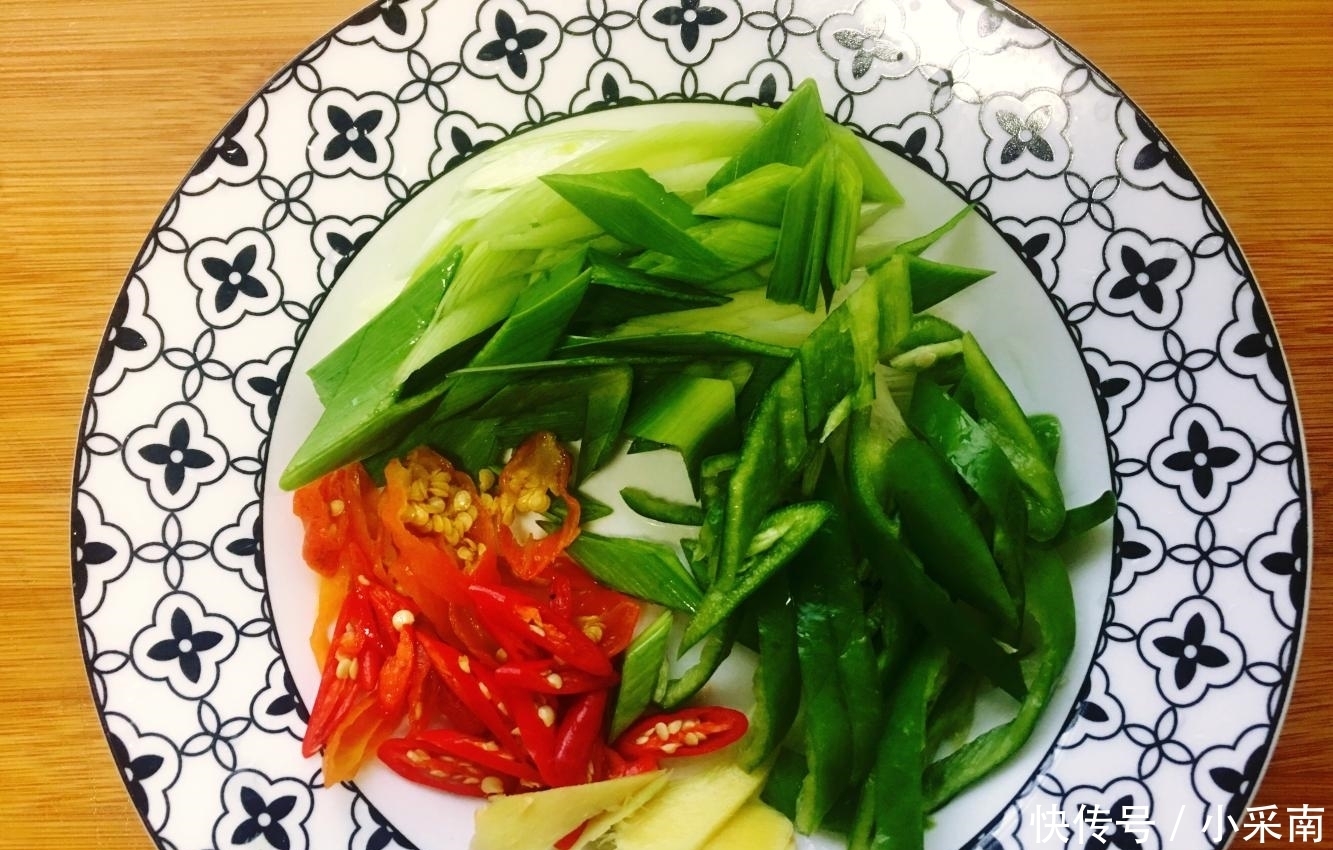 这道菜我家每周做一次, 好吃又刮油, 容易发胖的人要多吃