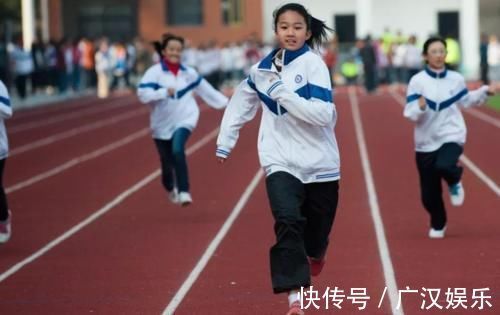 体育老师|体育老师公认“省力”跑步法,助力学生轻松到终点,考生可参考