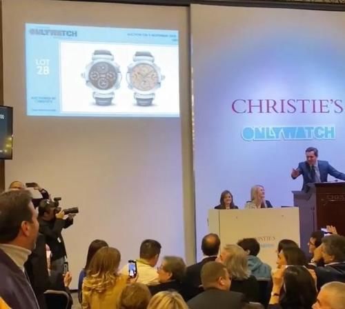 水鬼|水鬼、海马不便宜，买得起这块“三文鱼”的男人，身家至少10亿