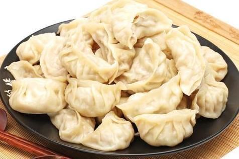 饺子|调肉馅时，用料酒去腥就错了，看看饭店的做法，肉馅鲜嫩又多汁