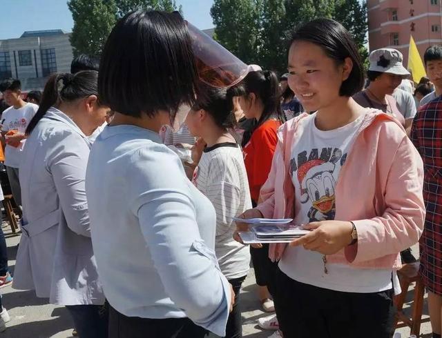 李玫瑾|孩子的生日每年都需要过吗?李玫瑾教授:这3个生日要做足仪式感