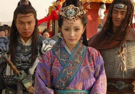 四大美女|中国古代四大美女之一的“落雁”王昭君、嫁到匈奴14年过的如何