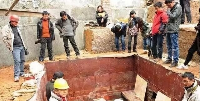 严谨|失传千年的扁鹊医书为啥刚出土,扁鹊就被踢出历史教材?