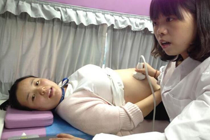 产妇|生下孩子后却取不出胎盘,产妇后悔没和医生说实话