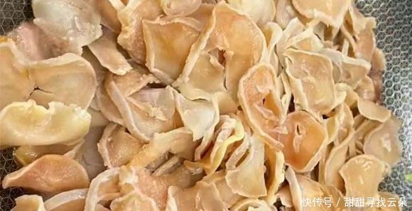 这“干货”好多人不知道,切片晒干存起来,平时炒肉炖汤,老香了