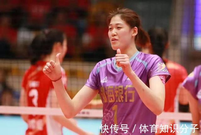 主攻|1米8女排黑马主攻突围!意外成李盈莹最佳搭档,主攻人选大变动