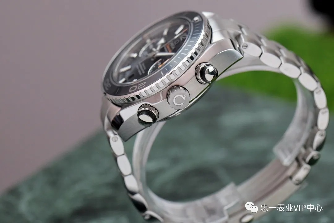 忠一表业:TB欧米茄海马系列海洋宇宙传奇腕表