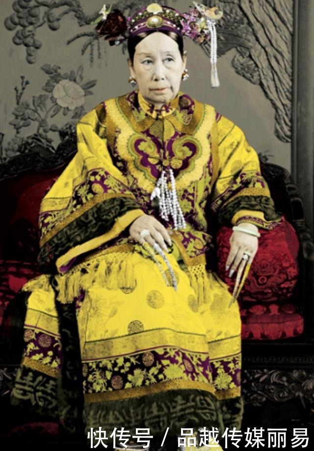 堪称|这个女人堪称祸水,凡跟她扯上关系的男人和国家,统统“绝代”了