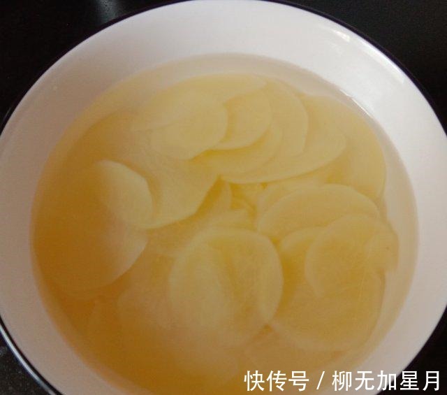 美食天下|凉拌土豆片，简单一拌，开胃又省事！