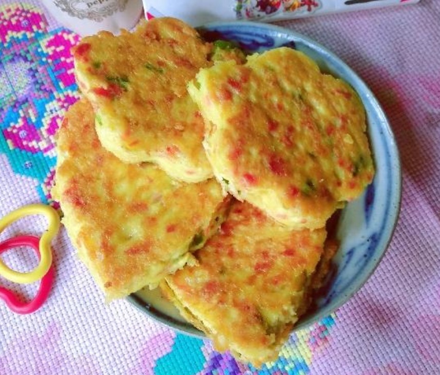 豆腐和鸡蛋放在一起,可以这么好吃,香喷喷的,上桌就被抢吃光!