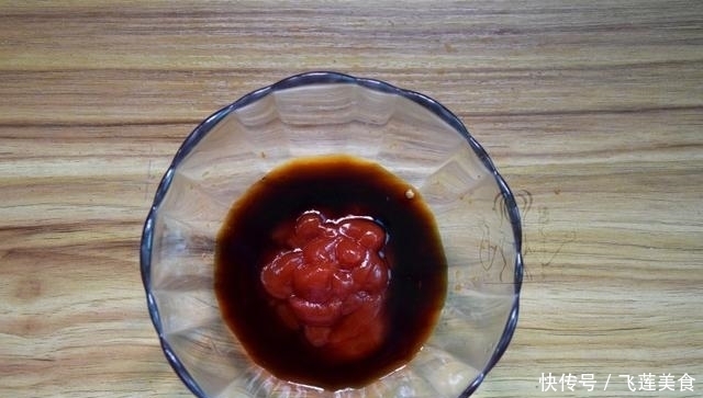 糖醋脆皮豆腐,在家自己就能做,酸甜爽口,家人孩子喜欢