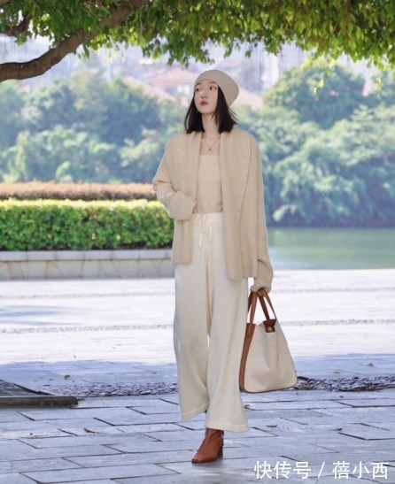 百搭 早春最chic的穿搭法!“毛衣+阔腿裤or西装”,简约百搭且不挑人
