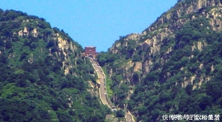 庐山|闻名于世的中国十大名山，风景美如画，你去过几座山？