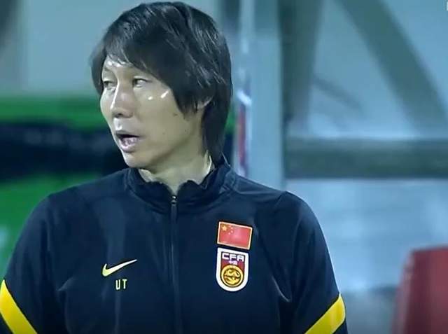 国足|济南时报:李铁多次提到的茶叶是生意,他有品类丰富的代言!