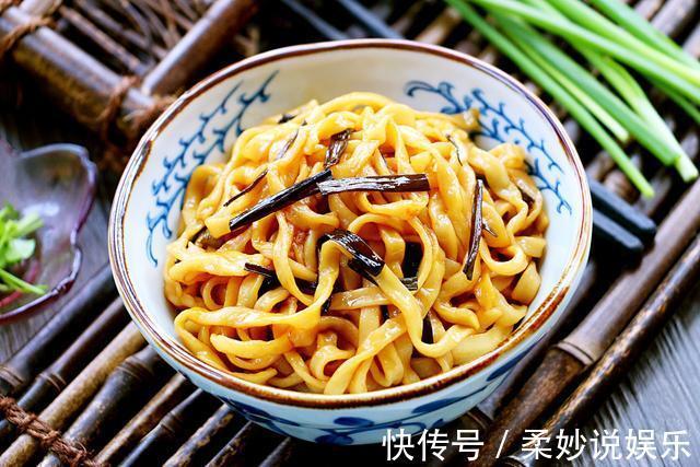 味道|做面条，教您一招，香味独特的做法，简单、味道赞，吃完还想吃