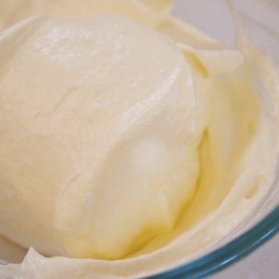 草莓脆皮蛋糕卷这么做，健康还营养，好妈妈要收藏