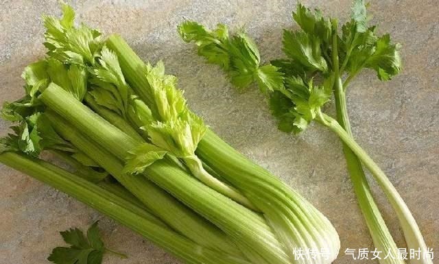 买芹菜时,不要只会挑粗细,牢记4个小技巧,买到质量好的芹菜
