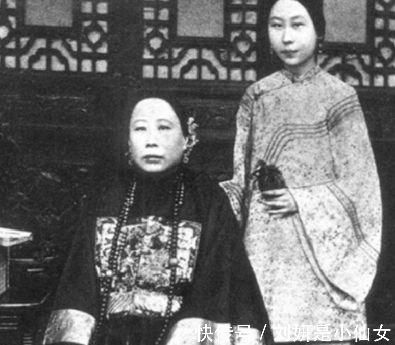 千金!沉迷鸦片吃喝嫖赌,一个没大志的男人,却连娶两位家世显赫的千金