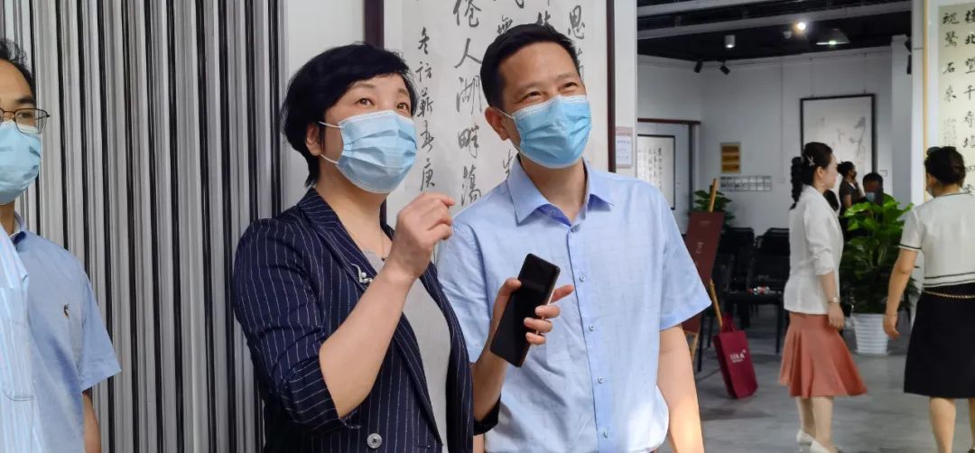 梁岩|丹青结同心，彩墨颂党恩—梁岩、刘永泽、罗丹青书画联展揭幕