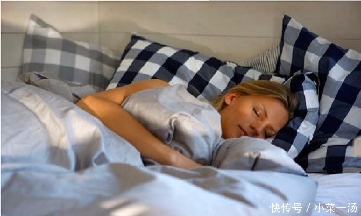 类人|枸杞子泡水喝好处多,但也有“副作用”,尤其4类人不宜饮用