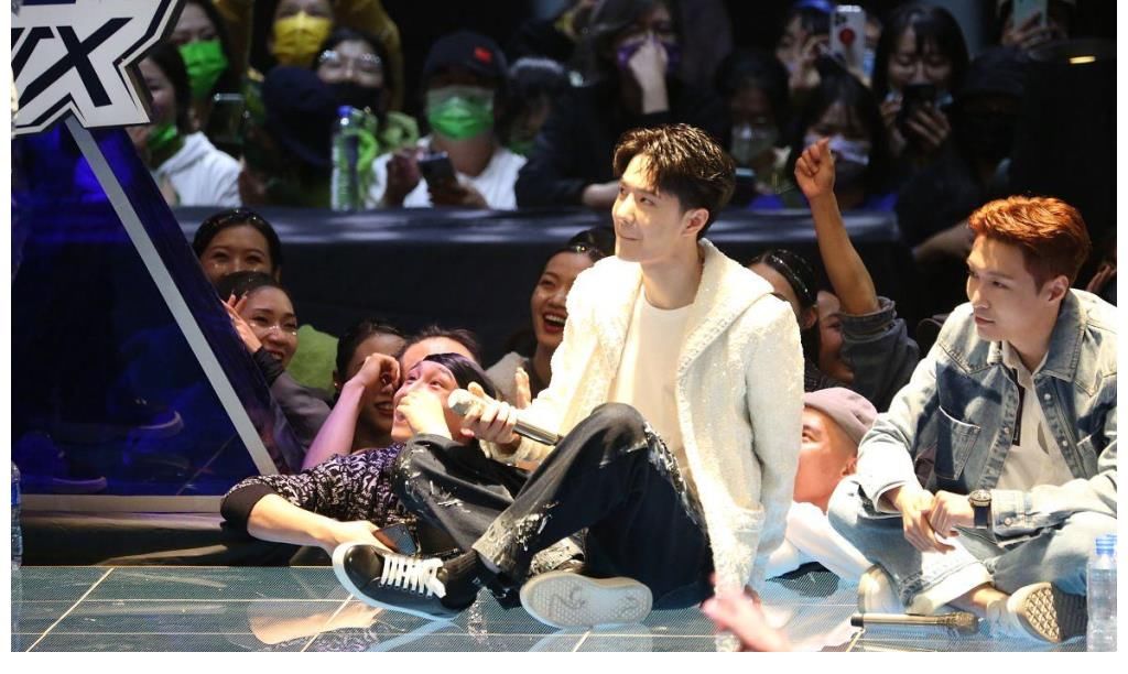 王一博加入河南春晚,作为河南洛阳人他一直在为家乡做宣传