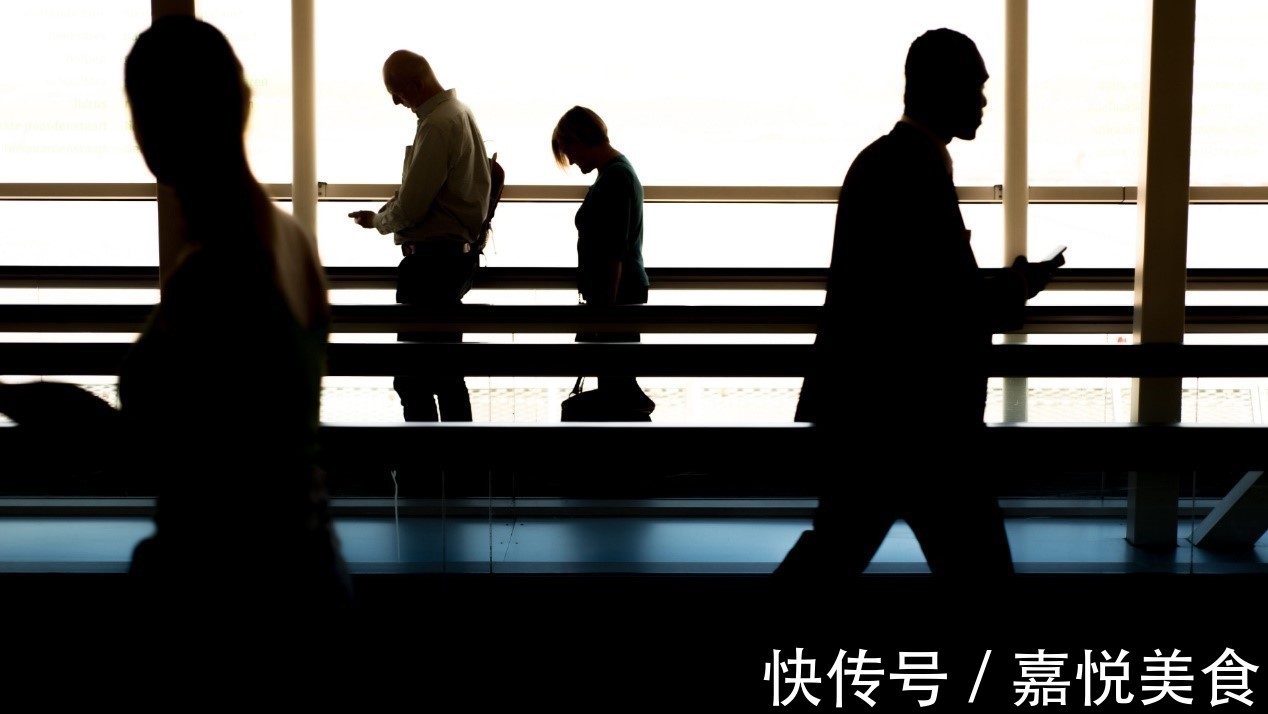 70后|全民做电商、送外卖、做抖音，这就是当代年轻人的未来？