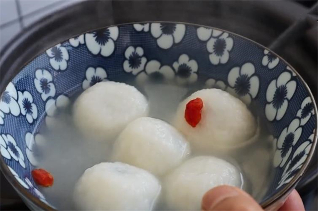 花生|教你在家做元宵，不破皮、不露馅，做法简单，学会不用出去买了