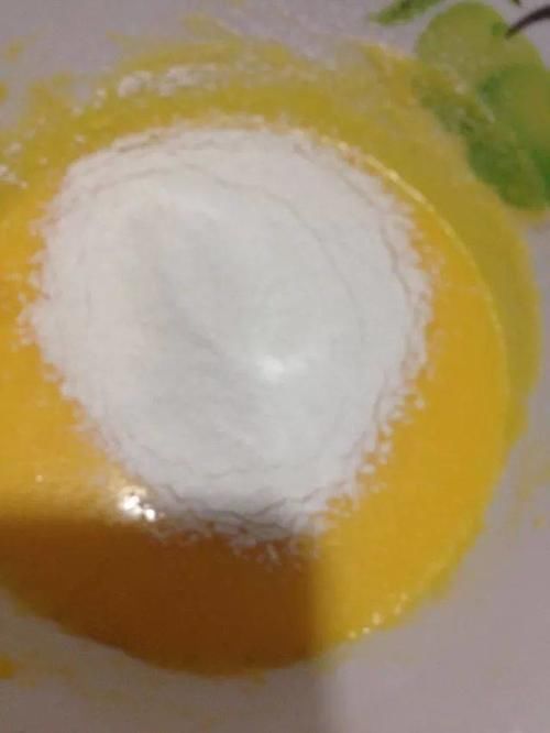 吃进嘴里像冰淇淋的蛋糕，细腻，入口即化