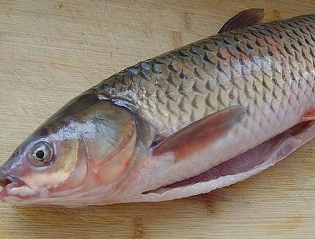 事先|腌腊鱼时,需要事先清洗吗?用错了方法,难怪腊鱼不香还发臭