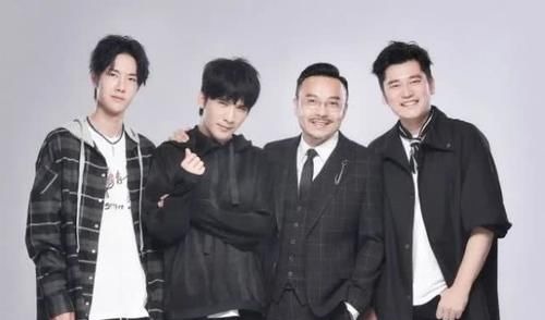 肖戰(zhàn)事件中的“主角”王一博“毫發(fā)無傷”,沒被牽扯進去就對了