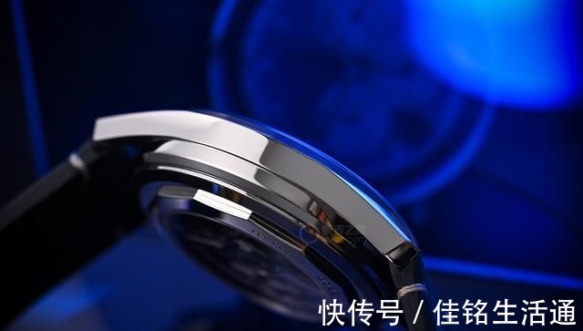 盘面#公价6万5 这枚全新计时表值得购买吗!