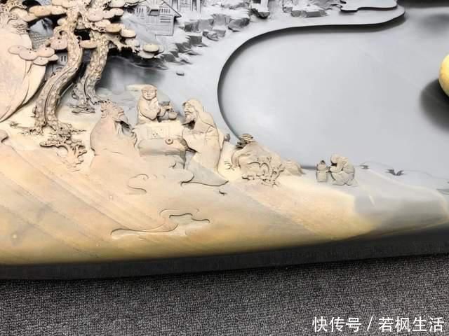 石头@真正的“难得一见”，把长近2米的石头刻成山水画，还制成了茶盘