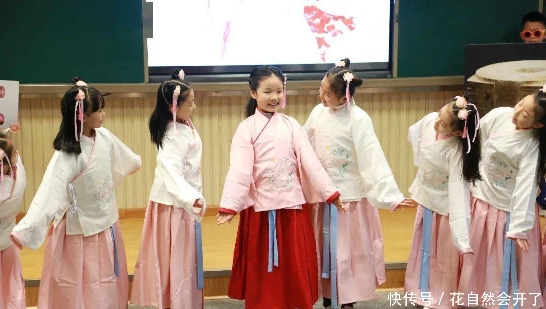 课程|国旗下课程丨文物守望千年匠心薪火相传