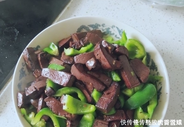 春天宁少吃肉,也要吃此菜,称为“血管清洁剂”,排出臭便,血管干净