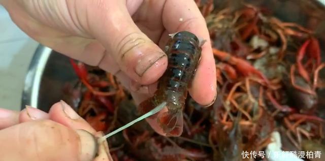 手软|夏天，碰到此肉别手软，一次性买30斤，放冰箱冻起来，特省事！