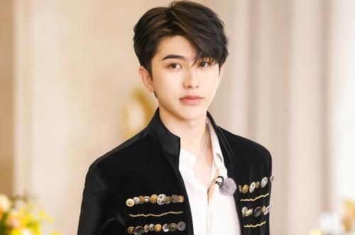 超话排名前6，除了蔡徐坤全是双男主！秒评：3年抗腐，耽海沉浮