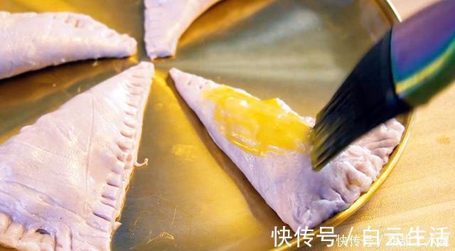 紫薯|不用揉面不用起酥，就能做出酥脆可口的苹果派，一口咬下料超足