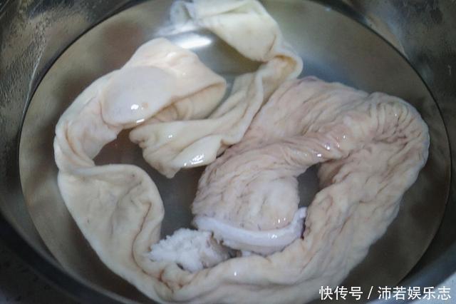 香料|地方美食卤大肠,三个步骤教你清除异味,用对香料巧做诱人肥肠