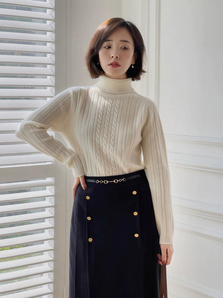 scate:tttttttttt 奔三奔四的女人怎么穿?针织毛衣搭配长裤或半身裙,保暖又洋气