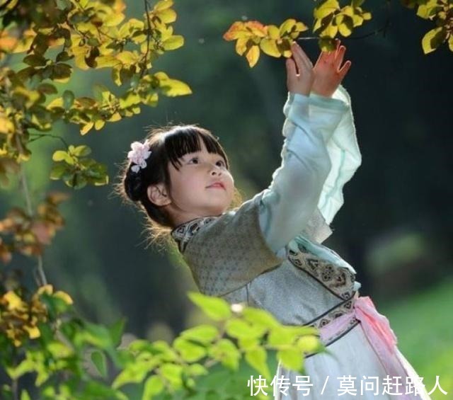 幼女词@六一儿童节不得不读的三首诗,父母对孩子的爱,深切而真挚!