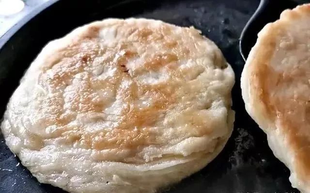老妈天天做此面食，全家吃不够，做法超简单，太香了