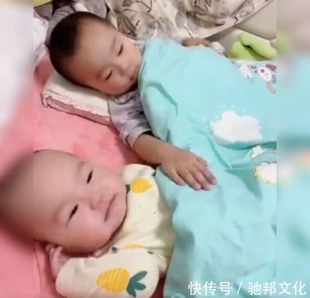 哥哥|三岁哥哥每天亲自上阵哄妹妹睡觉火了,网友:永远都是别人家的!