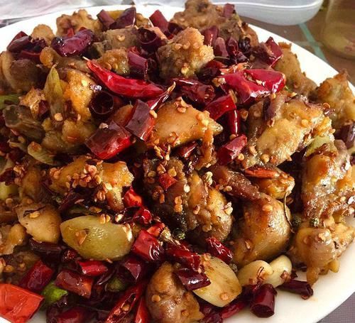 酸辣开胃的家常菜，麻辣鲜香，营养又好吃，巴不得天天吃！