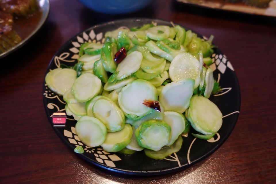 态度|亲戚来串门,精心准备了2荤2素,被嫌弃抠门,吃完后态度大不同