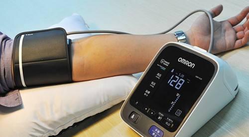 慢性疾病|测血压时应该选择左胳膊还是右胳膊？选错胳膊，数据可能不准