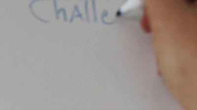 俯卧撑|每天300个俯卧撑，坚持一个月，却练成了这样……