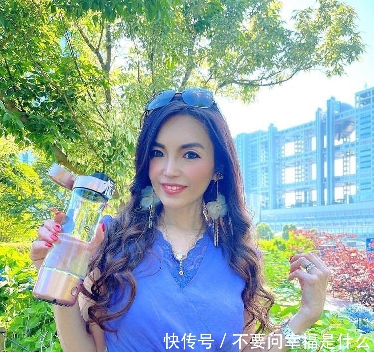 发型|女人50岁以后,剪发型要认准了,最好避开这3款!试试另外3种