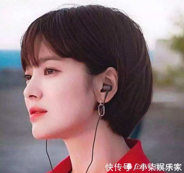 短发|女人过40岁后，尽量不要黑长直，试试4款时髦发型，洋气又减龄